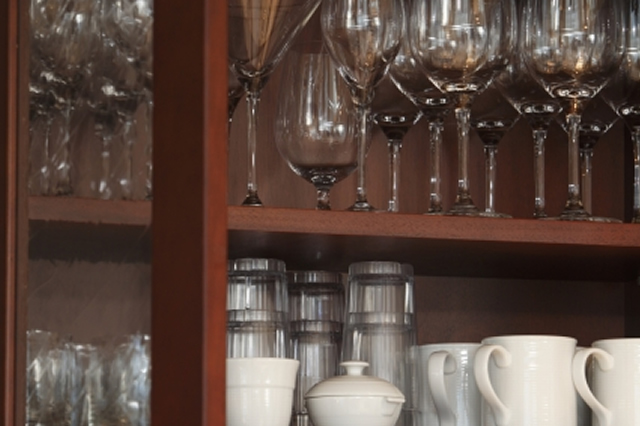 グラスキャビネット