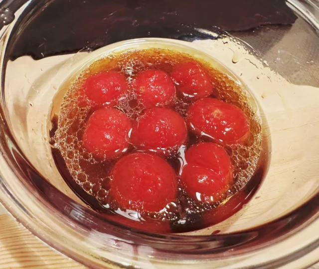 こんにちは😃
アールメイドです！

少し前に夏にぴったり
ミニトマトのハニーマリネを作りした(^^)

トマトあまり得意ではないのですが
同じく苦手な方も甘さと酸味で食べやすいと思います🎵

YouTubeショートにレシピアップしますので
ぜひ作ってみてくださいー(o^^o)

#アールメイド#簡単レシピ＃家事代行＃ミニトマト＃おすすめレシピ＃さっぱり＃夏
